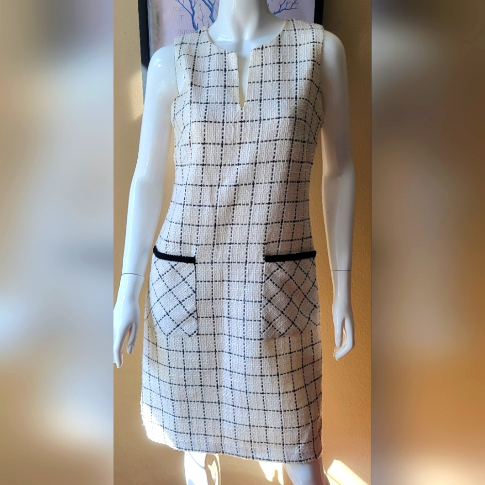 Karl Lagerfeld dress size 6
